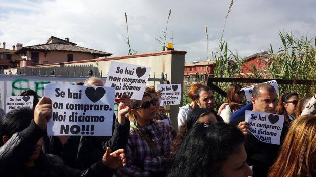 Casa all’asta per debiti casa-all-and-rsquo-asta-per-debiti-uta-in-piazza-per-difendere-le-due-bimbe-malate