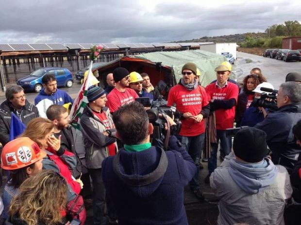 meridiana-la-marcia-degli-esuberi-nel-deserto-industriale-di-ottana