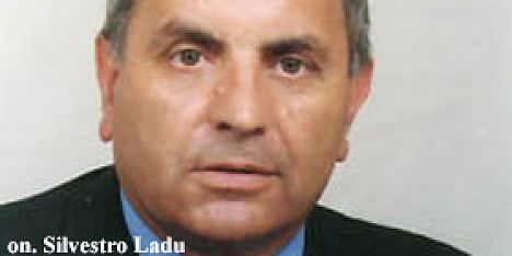 fondi-ai-gruppi-prima-condanna-ladu-dovr-and-agrave-dare-all-and-rsquo-erario-252-mila-euro