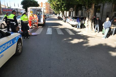 viale-trieste-investe-anziana-scende-dall-and-rsquo-auto-vede-la-pensionata-a-terra-e-scappa-denunciato