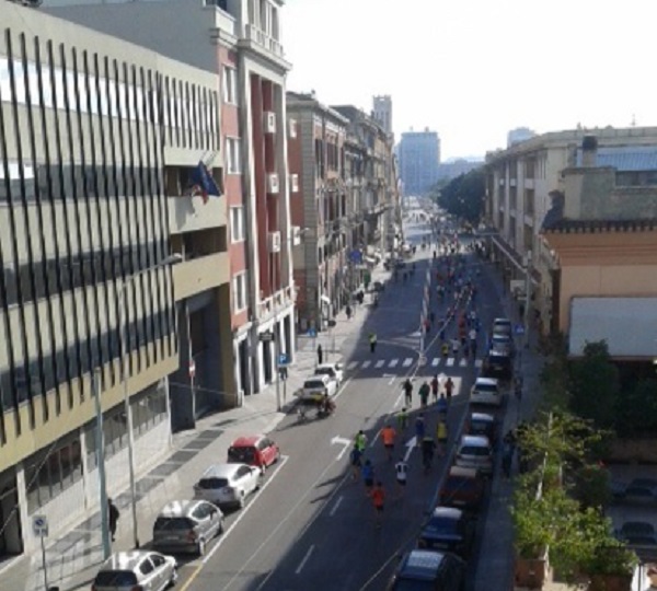 cagliari-respira-2-mila-e-500-alla-mezza-maratona-citt-and-agrave-senz-auto