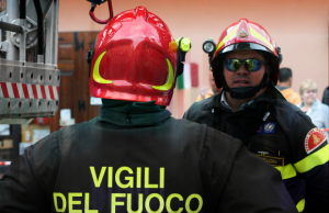 brucia-appartamento-paura-nel-quartiere-popolare