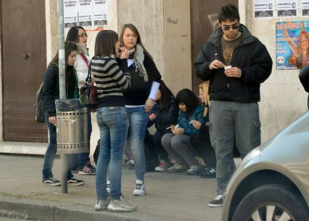 Superiori superiori-studenti-in-calo-anche-nelle-scuole-storiche-accorpati-il-bacaredda-e-il-de-sanctis