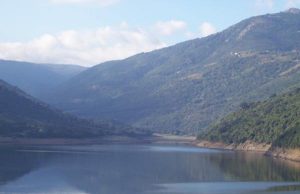 si-suicida-buttandosi-nel-lago-recuperato-il-cadavere