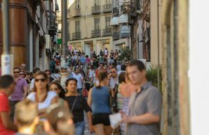 commercio-e-turismo-pi-and-ugrave-di-mille-attivit-and-agrave-chiuse-nel-2014