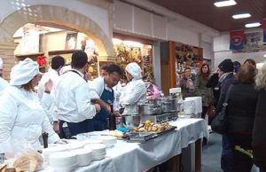 al-mercato-san-benedetto-con-lo-chef-roberto-petza-ecco-l-alta-cucina