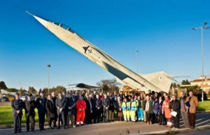 bazar-natalizio-di-beneficenza-a-decimomannu-consegnati-i-doni-dell-aeronautica-militare