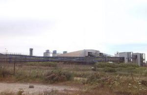 portovesme-attentato-incendiario-contro-una-gru-del-porto-industriale