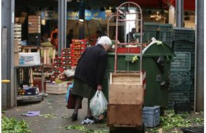 il-comune-contro-la-crisi-una-card-ricaricabile-per-i-poveri