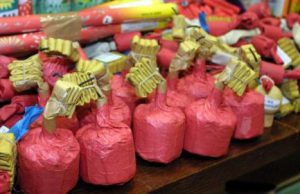 blitz-in-un-circolo-alla-marina-sequestrati-5-kg-di-botti-illegali