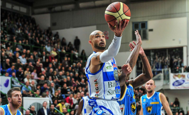 La Dinamo piega anche la Vanoli Cremona 88 - 82 la-dinamo-piega-anche-la-vanoli-cremona-88-82