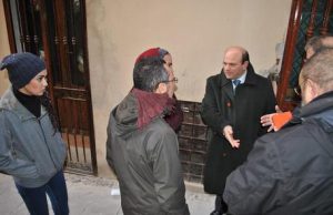 charlie-hebdo-ristorante-arabo-preso-a-picconate