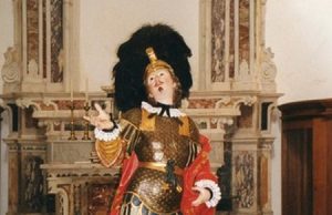 sant-and-rsquo-efisio-gioved-and-igrave-la-statua-del-lonis-in-processione-a-stampace