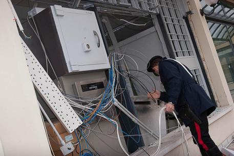 Bancomat forzato con bombola di gas bancomat-forzato-con-bombola-di-gas-rapina-nel-nuorese
