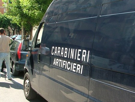 orani-trovato-un-kg-di-esplosivo