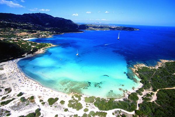 cessione-della-costa-smeralda-tom-barrack-interrogato-dalla-finanza