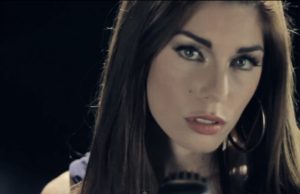 Bianca Atzei, la cantante di origini sarde, sfida i big a Sanremo bianca-atzei-la-cantante-di-origini-sarde-sfida-i-big-a-sanremo