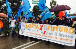 Crisi edilizia, protesta dei lavoratori sulla Sassari-Olbia crisi-edilizia-protesta-dei-lavoratori-sulla-sassari-olbia