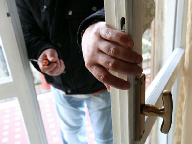 anziane-rapinate-in-casa-bottino-da-50mila-euro