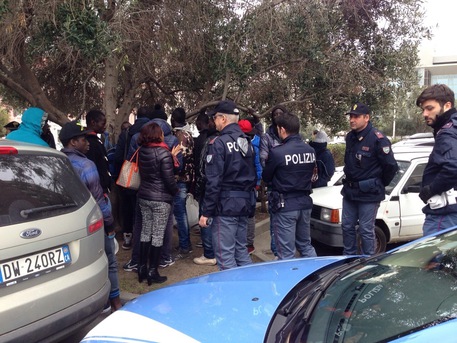 Vertice dopo tensioni coi senegalesi vertice-dopo-tensioni-coi-senegalesi-prefetto-and-ldquo-serve-pi-and-ugrave-integrazione-and-rdquo