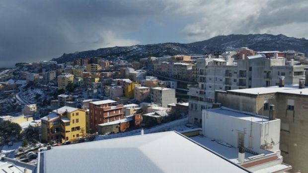 nuorese-tregua-neve-riaperte-scuole-e-strade