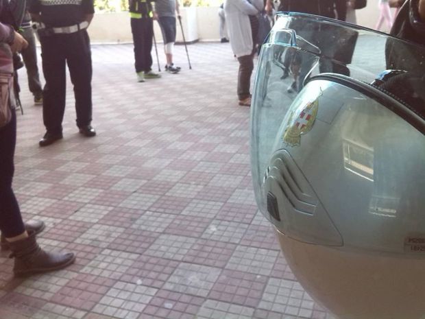 sant-elia-l-associazione-del-quartiere-blocca-uno-sfratto