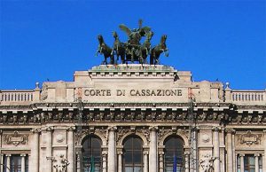 prof-a-luci-rosse-cassazione-and-ldquo-lasci-i-domiciliari-e-vada-in-carcere-and-rdquo