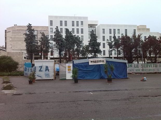 la-regione-minaccia-azioni-penali-contro-gli-attivisti-il-presidio-di-piazzale-trento-sgombera