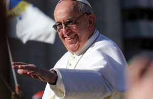 regalo-speciale-per-la-madonna-del-buon-cammino-a-sassari-papa-francesco-invia-il-suo-rosario
