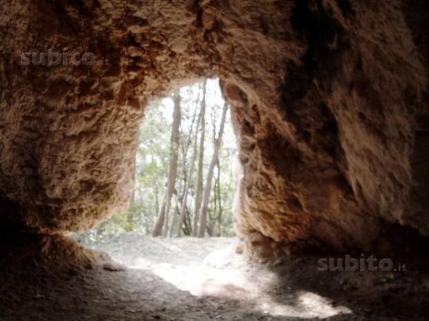case-prezzi-alle-stelle-a-cagliari-provocazione-su-subito-it-and-ldquo-affittasi-grotta-luminosissima-and-rdquo