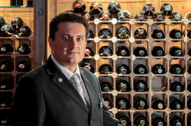 giulio-bonora-dell-and-rsquo-hotel-baja-sardinia-eletto-maitre-dell-and-rsquo-anno