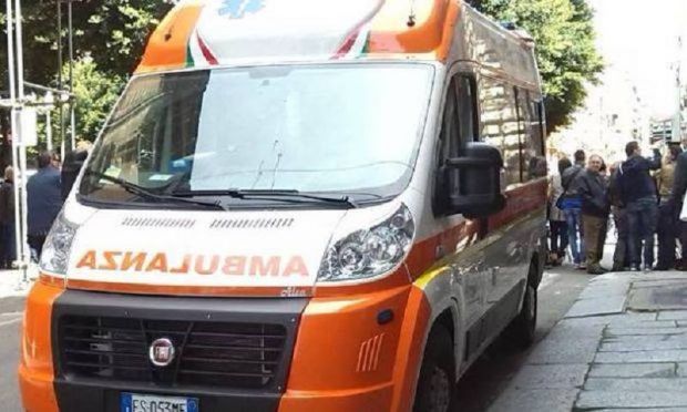 incidente-sulla-131-auto-fuori-strada-conducente-vivo-per-miracolo
