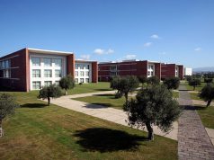 Tiscali, rosso sale 16 , 4 milioni. Dubbi su continuità. Accordo col provider wireless Aria tiscali-rosso-sale-16-4-milioni-dubbi-su-continuit-and-agrave-accordo-col-provider-wireless-aria