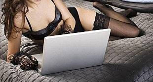 sexy-ricatto-nel-sulcis-dopo-annuncio-su-sito-a-luci-rosse-gli-portano-via-60-mila-euro