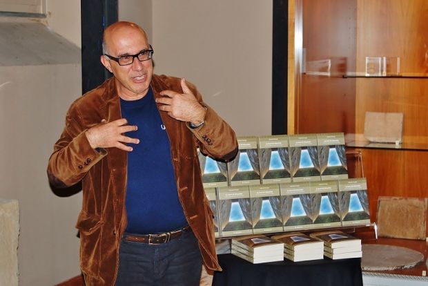 mont-and-rsquo-e-prama-barracciu-premia-archeologo-zucca