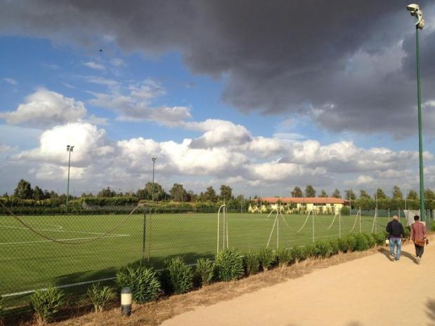 scritte-ad-assemini-and-ldquo-sputate-sangue-per-la-maglia-mercenari-and-rdquo-societ-and-agrave-smentisce-gli-schiaffi