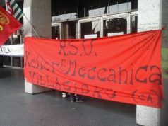 keller-protesta-dei-lavoratori-davanti-alla-regione