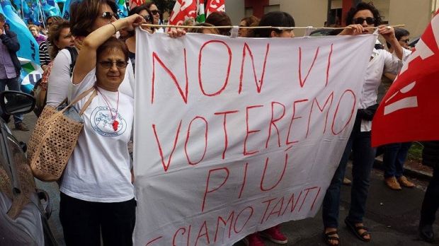 mondo-della-scuola-invade-cagliari-and-ldquo-siamo-ventimila-and-rdquo