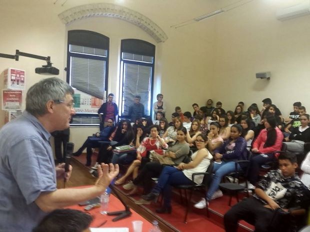 landini-al-martini-con-gli-studenti-and-ldquo-maggioranza-lavoratori-senza-rappresentanza-politica-and-rdquo