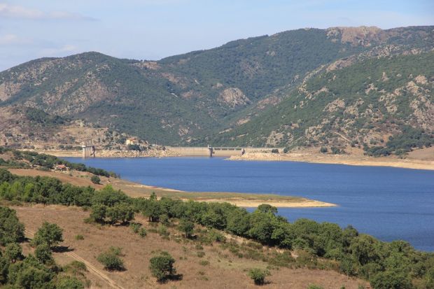 omicidio-orune-nel-lago-le-ricerche-del-giovane-scomparso