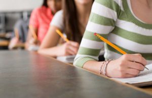 Studente del liceo positivo, dieci compagni in isolamento rivolta-alle-superiori-prof-e-studenti-boicottano-il-test-invalsi