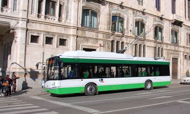 traffico-cagliari-punta-su-auto-e-bus-elettrici