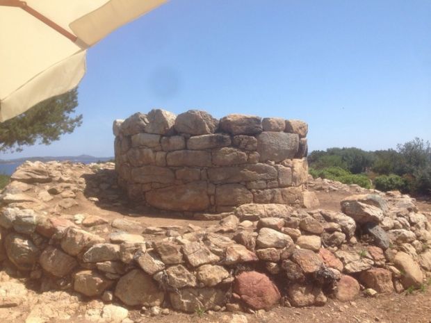 archeologia-a-porto-rotondo-scoperta-torre-di-avvistamento-punica