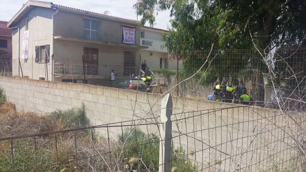 medau-su-cramu-famiglia-barricata-per-impedire-sfratto