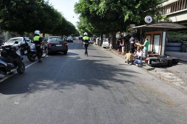 viale-trieste-auto-contro-moto-gravi-due-giovani