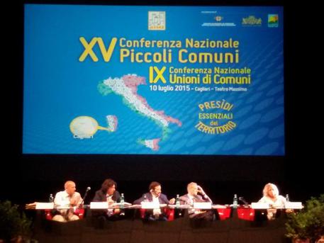 fassino-anci-a-cagliari-and-ldquo-sicurezza-per-i-sindaci-and-rdquo