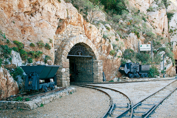 pili-and-ldquo-siti-minerari-chiusi-d-and-rsquo-estate-vergogna-and-rdquo