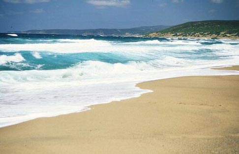 arbus-bagnini-salvano-un-bimbo-di-3-anni-e-due-ragazzini