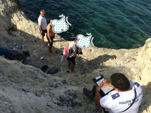 tuffi-a-cala-fighera-200-euro-di-multa-ottagono-bloccato-parcheggiatore-abusivo