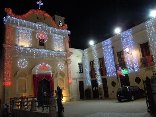 sant-and-rsquo-efisio-doppio-giallo-al-rientro-il-presidente-lascia-rubata-la-busta-con-le-offerte